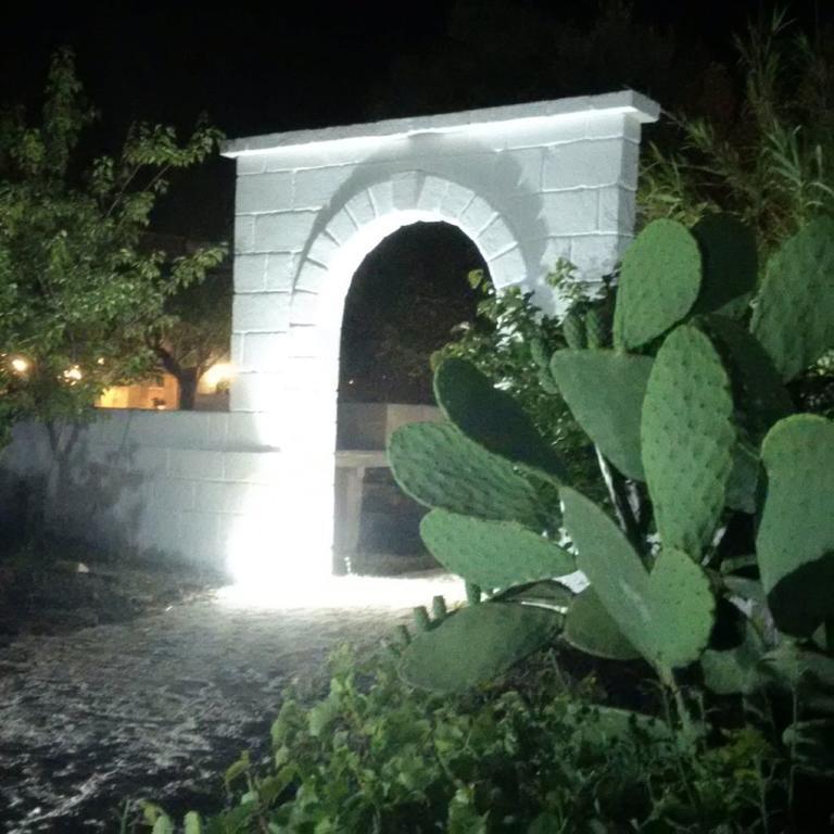 Trulli Aurasia Ostuni Quarto foto